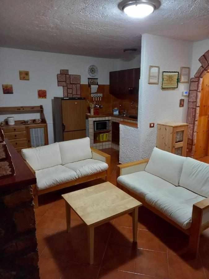Casa Vacanza Le Viste Serrone Buitenkant foto