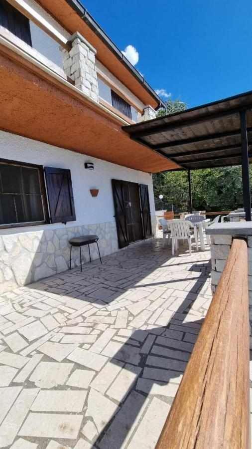 Casa Vacanza Le Viste Serrone Buitenkant foto