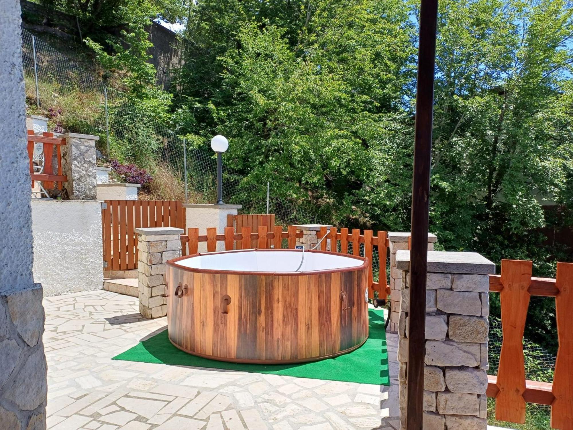 Casa Vacanza Le Viste Serrone Buitenkant foto